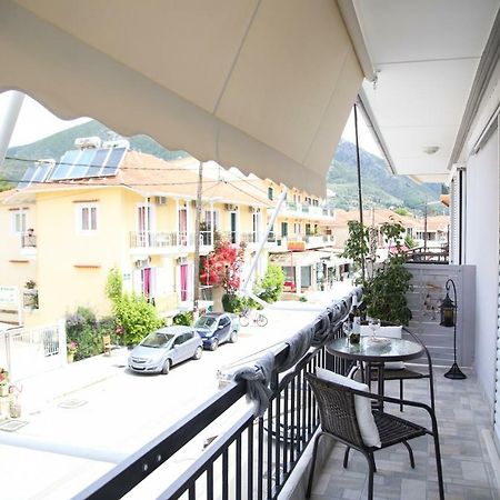 Philippos House Apartment นีดรี ภายนอก รูปภาพ