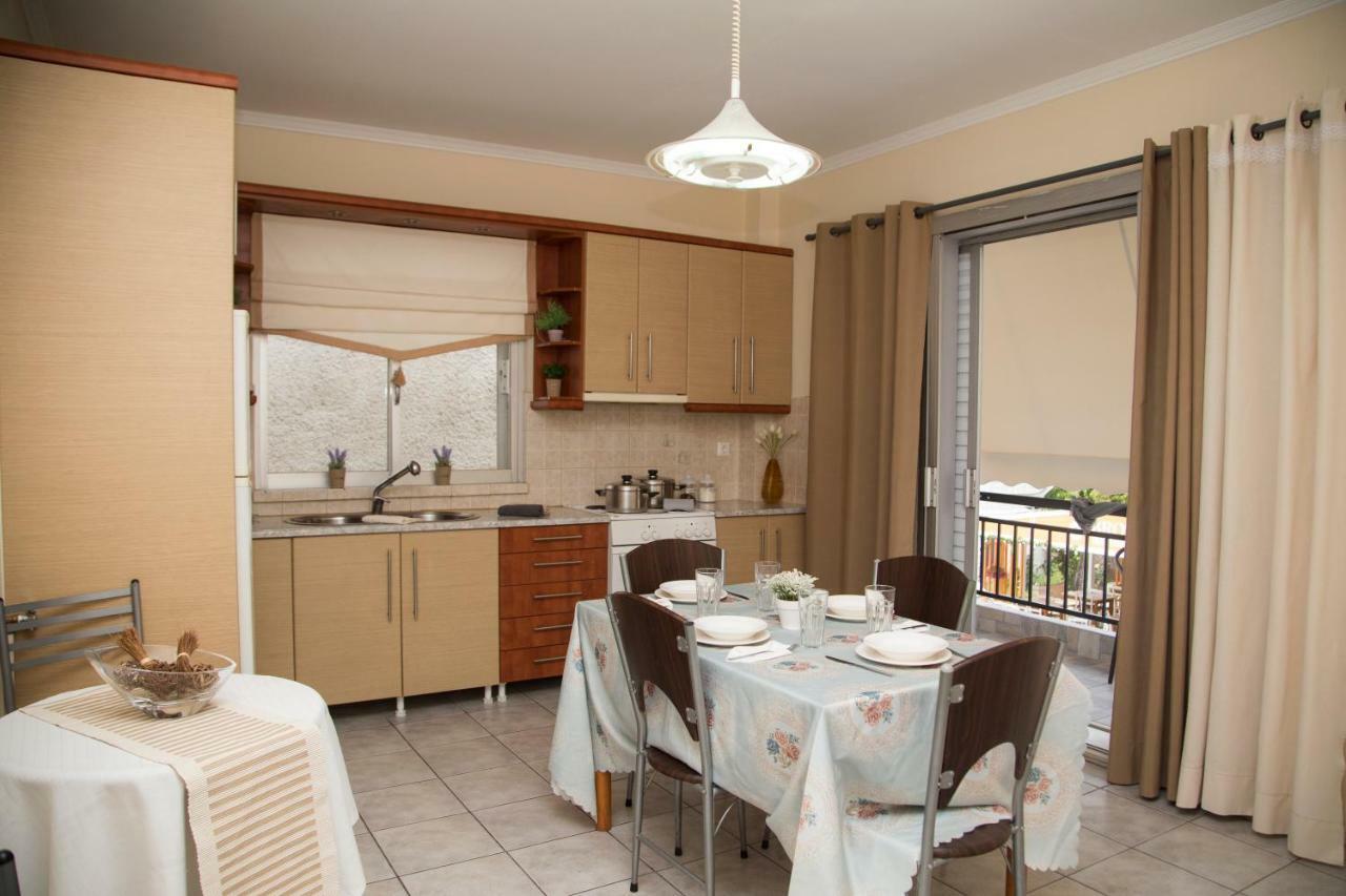 Philippos House Apartment นีดรี ภายนอก รูปภาพ